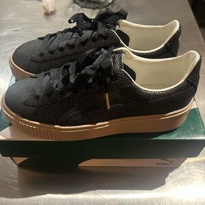 Puma women’s sneaker